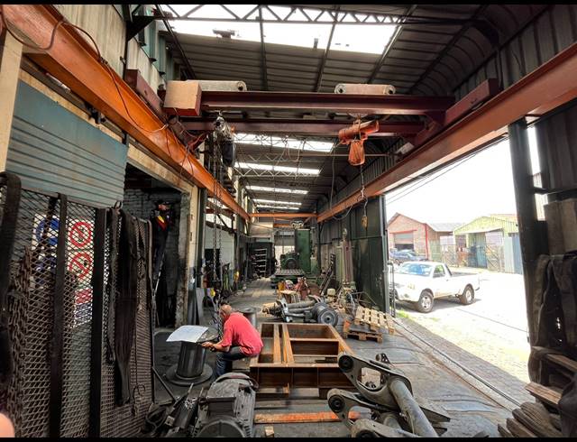 1,400M² WORKSHOP FOR SALE IN VULCANIA